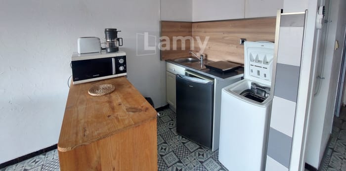 Image 4 sur 12 - Appartement  ·  Location · Nimes (30900) · 1 pièce · 24m²