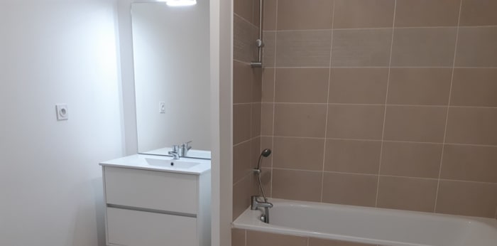 Image 10 sur 10 - Appartement  ·  Location · La Roche Sur Yon (85000) · 2 pièces · 43m²