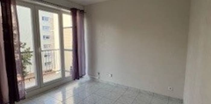 Image 2 sur 6 - Appartement  ·  Location · Metz (57070) · 1 pièce · 19m²