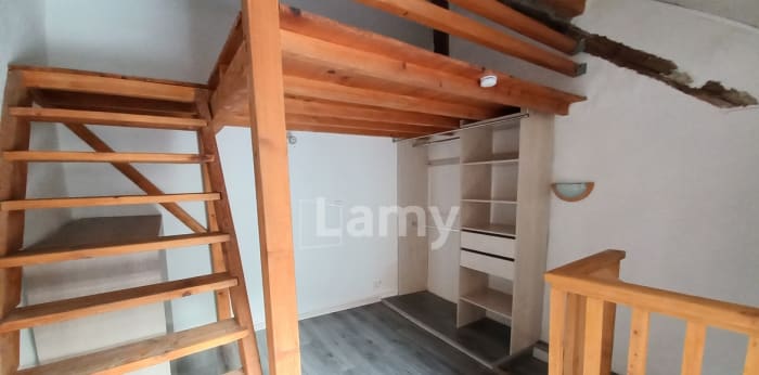 Image 6 sur 14 - Maison/villa  ·  Location · Belley (01300) · 2 pièces · 47m²