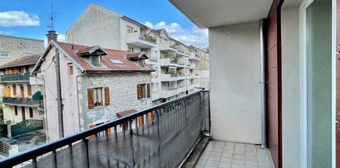 Image 6 sur 7 - Appartement  ·  Location · Aix Les Bains (73100) · 2 pièces · 47m²