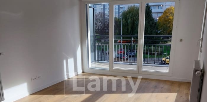 Image 2 sur 5 - Appartement  ·  Location · Neuilly Plaisance (93360) · 2 pièces · 47m²