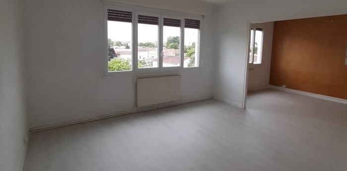 Image 2 sur 12 - Appartement  ·  Location · Talence (33400) · 5 pièces · 88m²