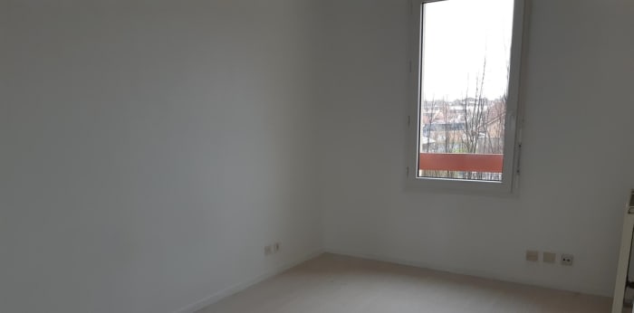 Image 4 sur 7 - Appartement  ·  Location · Pau (64000) · 2 pièces · 48m²