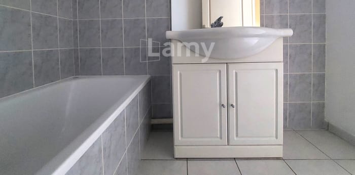 Image 9 sur 10 - Appartement  ·  Location · Limoges (87100) · 1 pièce · 41m²