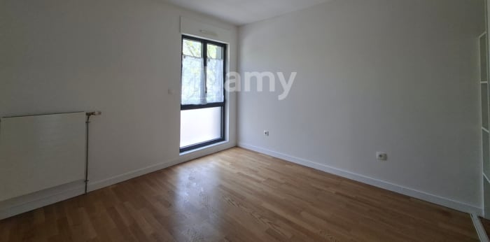 Image 8 sur 11 - Appartement  ·  Location · Reims (51100) · 3 pièces · 82m²
