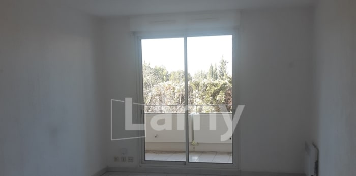 Image 2 sur 6 - Appartement  ·  Location · Aix En Provence (13090) · 2 pièces · 37m²