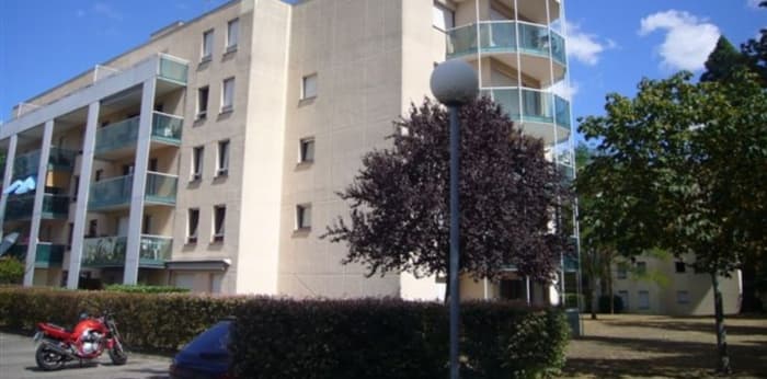 Image 1 sur 3 - Appartement  ·  Location · Merignac (33700) · 1 pièce · 35m²