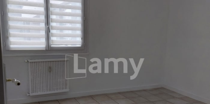 Image 7 sur 10 - Appartement  ·  Location · Aytre (17440) · 3 pièces · 87m²