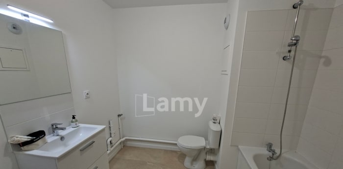 Image 4 sur 6 - Appartement  ·  Location · Lens (62300) · 2 pièces · 46m²