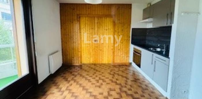 Image 2 sur 9 - Appartement  ·  Location · Thonon Les Bains (74200) · 1 pièce · 27m²