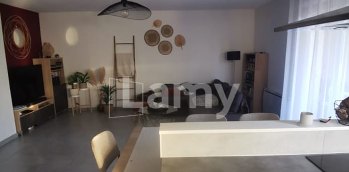 Image 10 sur 12 - Appartement  ·  Location · Toulouse (31300) · 4 pièces · 77m²