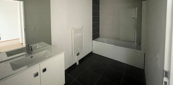 Image 7 sur 8 - Appartement  ·  Location · Rouen (76100) · 3 pièces · 71m²