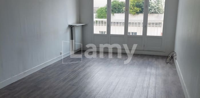 Image 2 sur 7 - Appartement  ·  Location · Paris (75012) · 2 pièces · 46m²