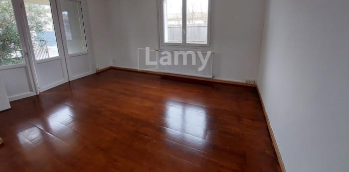 Image 4 sur 8 - Maison/villa  ·  Location · Libourne (33500) · 3 pièces · 59m²