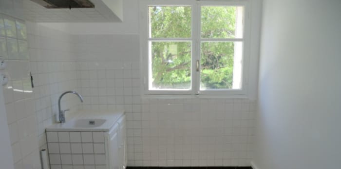 Image 3 sur 9 - Appartement  ·  Location · Marseille (13008) · 3 pièces · 50m²