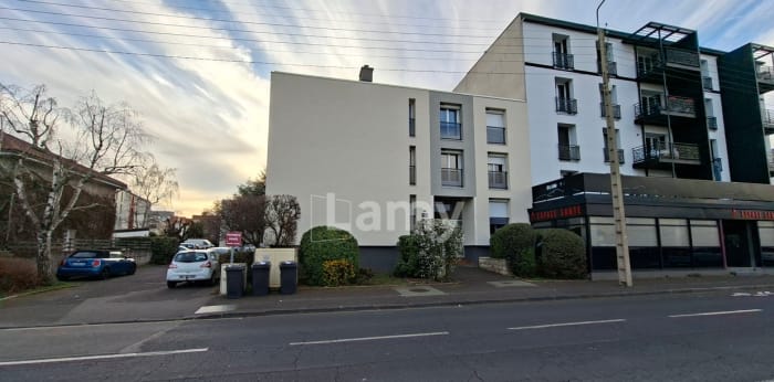 Image 1 sur 4 - Appartement  ·  Location · Clermont Ferrand (63000) · 1 pièce · 18m²