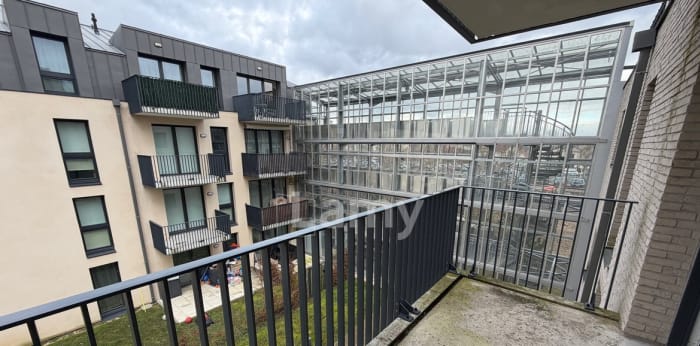 Image 1 sur 8 - Appartement  ·  Location · Chantilly (60500) · 2 pièces · 42m²