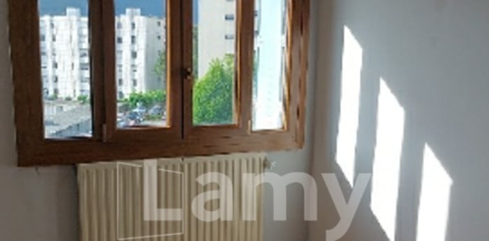 Image 2 sur 8 - Appartement  ·  Location · Annecy (74000) · 2 pièces · 53m²