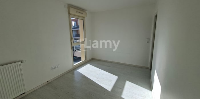 Image 6 sur 10 - Appartement  ·  Location · Aulnat (63510) · 2 pièces · 38m²