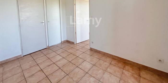Image 10 sur 15 - Appartement  ·  Location · Aix En Provence (13090) · 2 pièces · 27m²