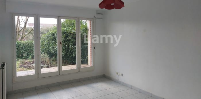 Image 2 sur 10 - Appartement  ·  Location · Montigny Le Bretonneux (78180) · 2 pièces · 50m²