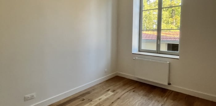 Image 5 sur 8 - Appartement  ·  Location · Albigny Sur Saone (69250) · 5 pièces · 118m²