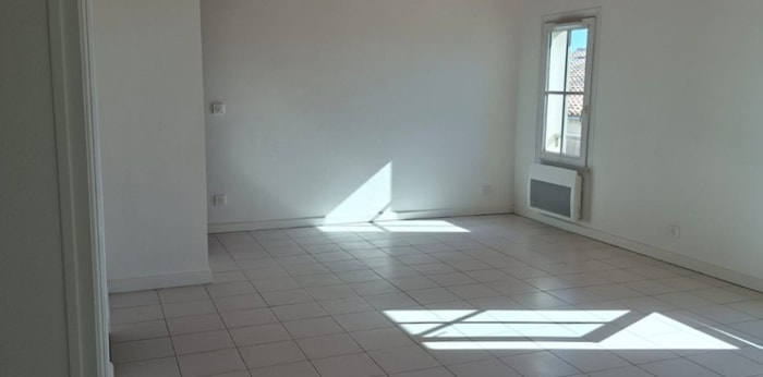 Image 3 sur 8 - Appartement  ·  Location · St Martin De Re (17410) · 3 pièces · 56m²