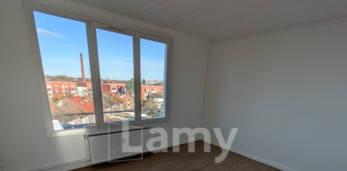 Image 1 sur 5 - Appartement  ·  Location · Roubaix (59100) · 2 pièces · 44m²