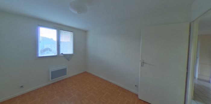 Image 5 sur 8 - Appartement  ·  Location · Grenoble (38100) · 4 pièces · 77m²