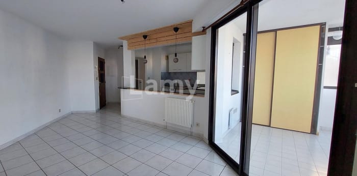 Image 6 sur 15 - Appartement  ·  Location · Ales (30100) · 2 pièces · 47m²