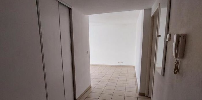 Image 6 sur 18 - Appartement  ·  Location · Nimes (30000) · 3 pièces · 63m²