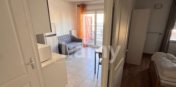 Image 2 sur 7 - Appartement  ·  Location · Oullins Pierre Benite (69310) · 2 pièces · 35m²