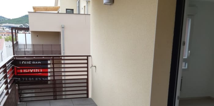 Image 2 sur 6 - Appartement  ·  Location · Clermont Ferrand (63000) · 2 pièces · 41m²