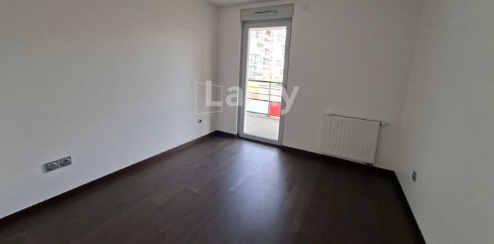 Image 5 sur 10 - Appartement  ·  Location · Clermont Ferrand (63000) · 3 pièces · 66m²
