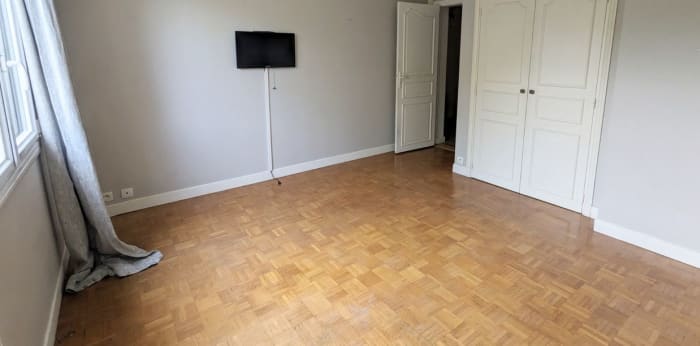 Image 3 sur 8 - Appartement  ·  Location · Toulouse (31100) · 5 pièces · 101m²