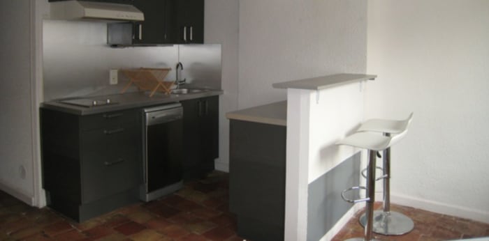 Image 2 sur 4 - Appartement  ·  Location · Aix En Provence (13100) · 2 pièces · 59m²