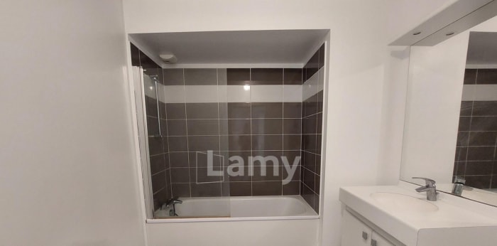 Image 5 sur 5 - Appartement  ·  Location · Mery Sur Oise (95540) · 3 pièces · 70m²