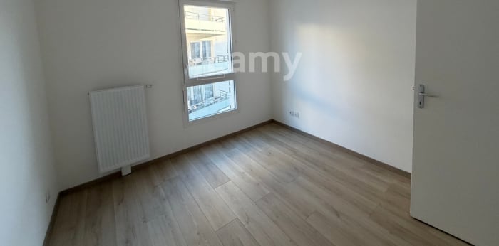 Image 9 sur 10 - Appartement  ·  Location · Rouen (76100) · 4 pièces · 72m²