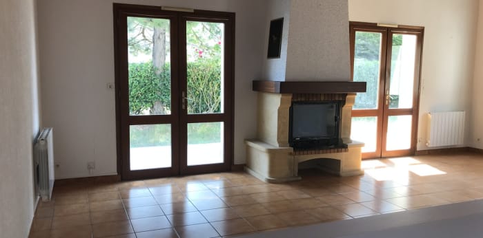 Image 3 sur 24 - Maison/villa  ·  Location · St Palais Sur Mer (17420) · 5 pièces · 90m²