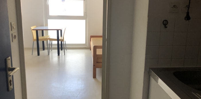 Appartement  ·  Location · Reims (51100) · 1 pièce · 17m²