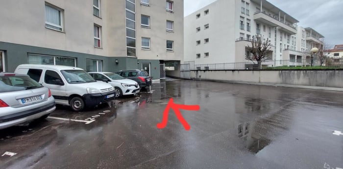 Image 3 sur 4 - Parking/box  ·  Location · Vandoeuvre Les Nancy (54500) · 8m²