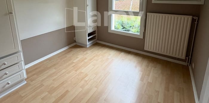 Image 10 sur 11 - Appartement  ·  Location · Rennes (35700) · 4 pièces · 76m²