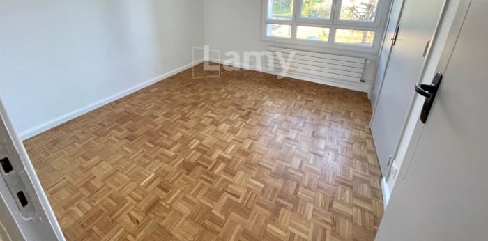 Image 7 sur 9 - Appartement  ·  Location · Villefranche Sur Saone (69400) · 4 pièces · 70m²