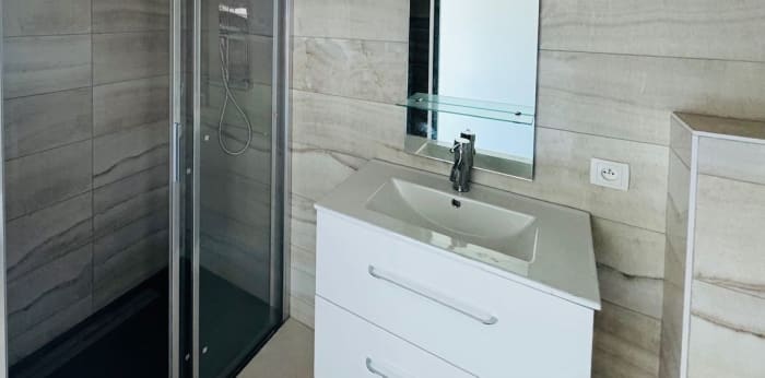 Image 6 sur 15 - Appartement  ·  Location · Evian Les Bains (74500) · 4 pièces · 115m²