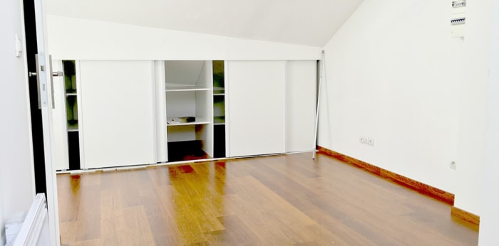 Image 3 sur 4 - Local  ·  Location · Le Chesnay Rocquencourt (78150) · 125m²