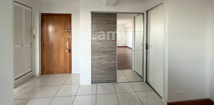 Image 12 sur 15 - Appartement  ·  Location · Dijon (21000) · 2 pièces · 48m²