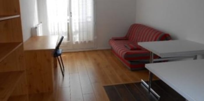 Image 1 sur 5 - Appartement  ·  Location · Clermont Ferrand (63000) · 1 pièce · 18m²