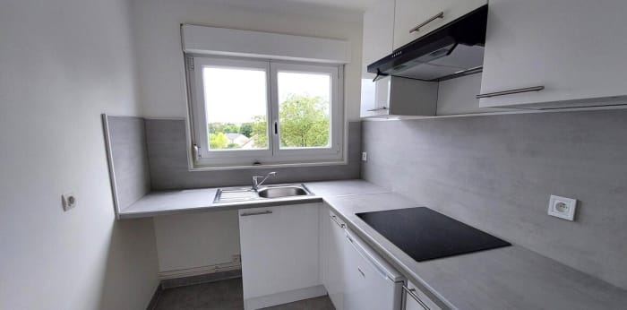 Image 1 sur 5 - Appartement  ·  Location · Reims (51100) · 1 pièce · 24m²