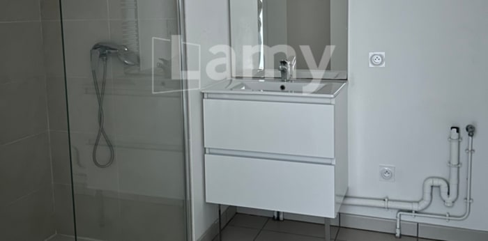 Image 4 sur 6 - Appartement  ·  Location · Cebazat (63118) · 2 pièces · 39m²